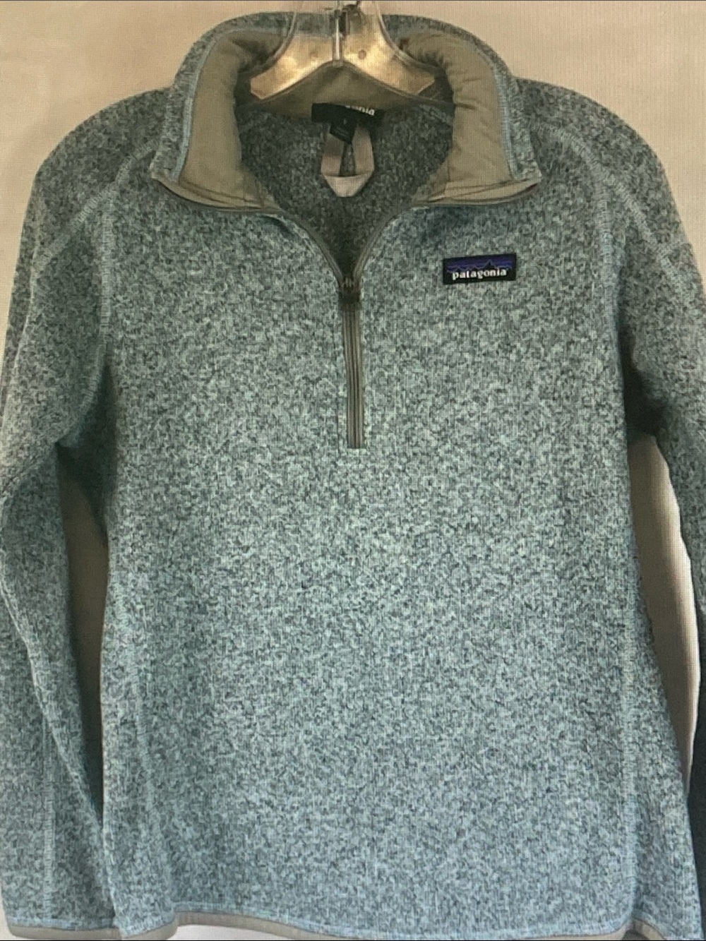 Patagonia Men’s Heather Gray Quarter-Zip Fleece Pullover